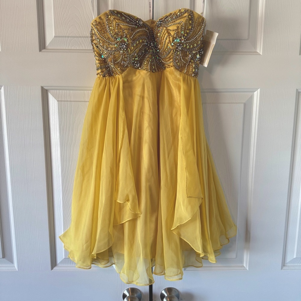 NWT Sherri Hill Yellow Sweetheart Beaded Dress, 6